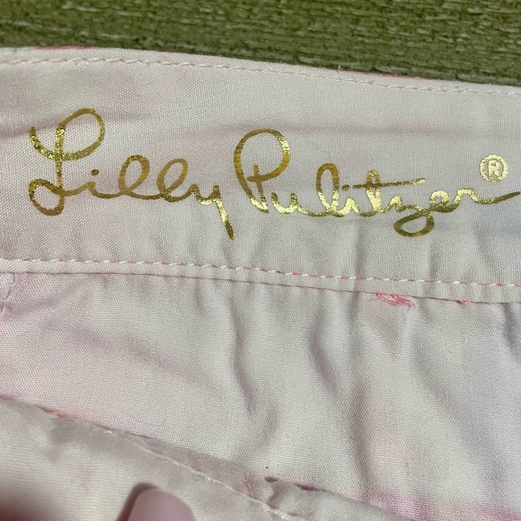 LILLY PULITZER Buttercup Short in shades of pink &white/scalloped hem EUC size 2 - Picture 2 of 7